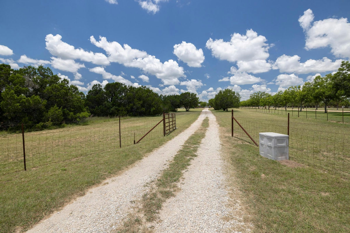 1959 County Road 200 — photo 5