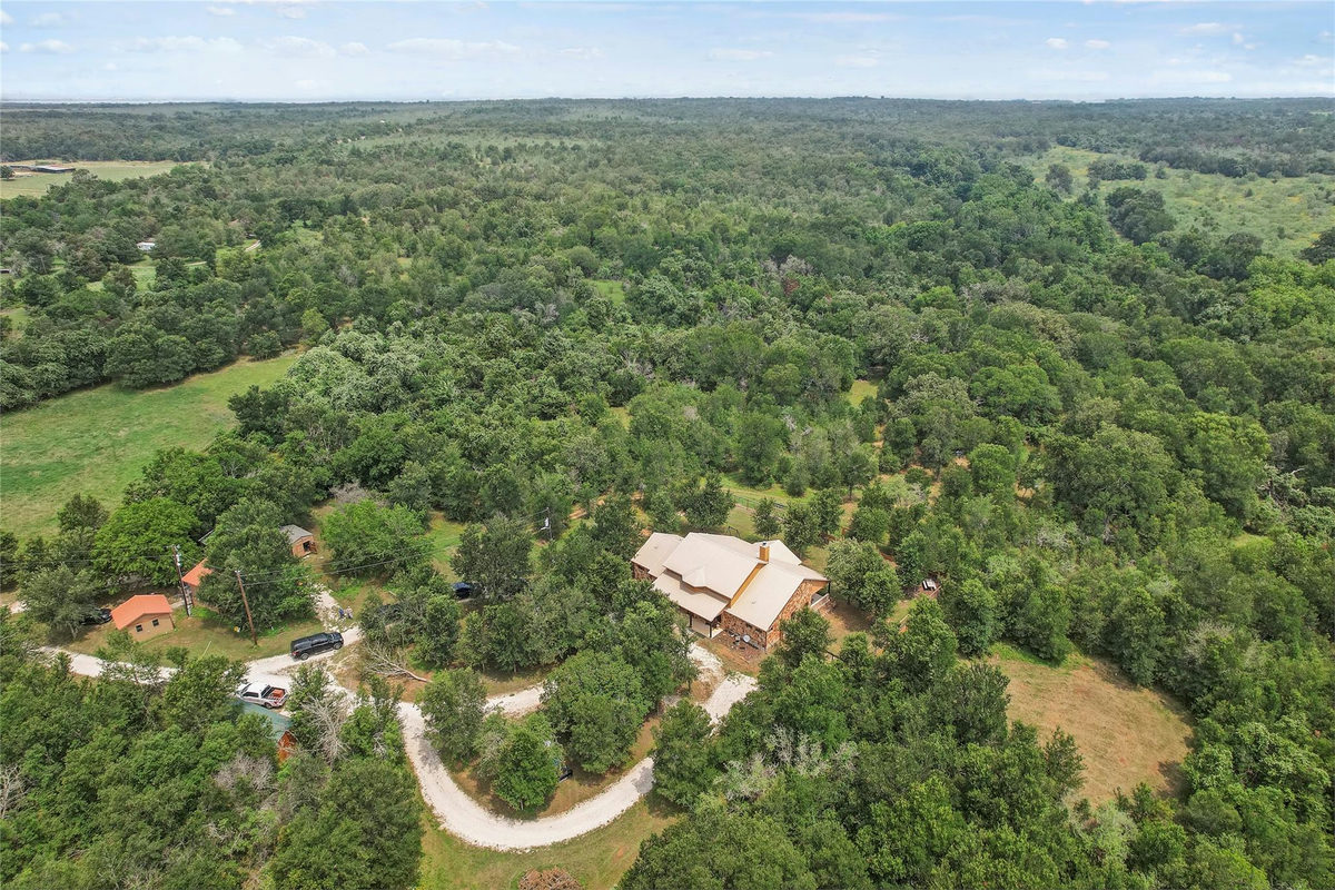 18197 Fm 619 — photo 2