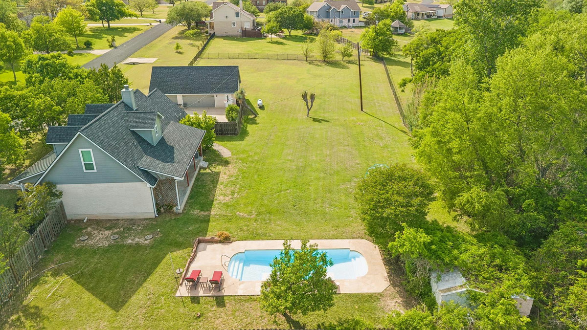 205 Morningside Cir — photo 2