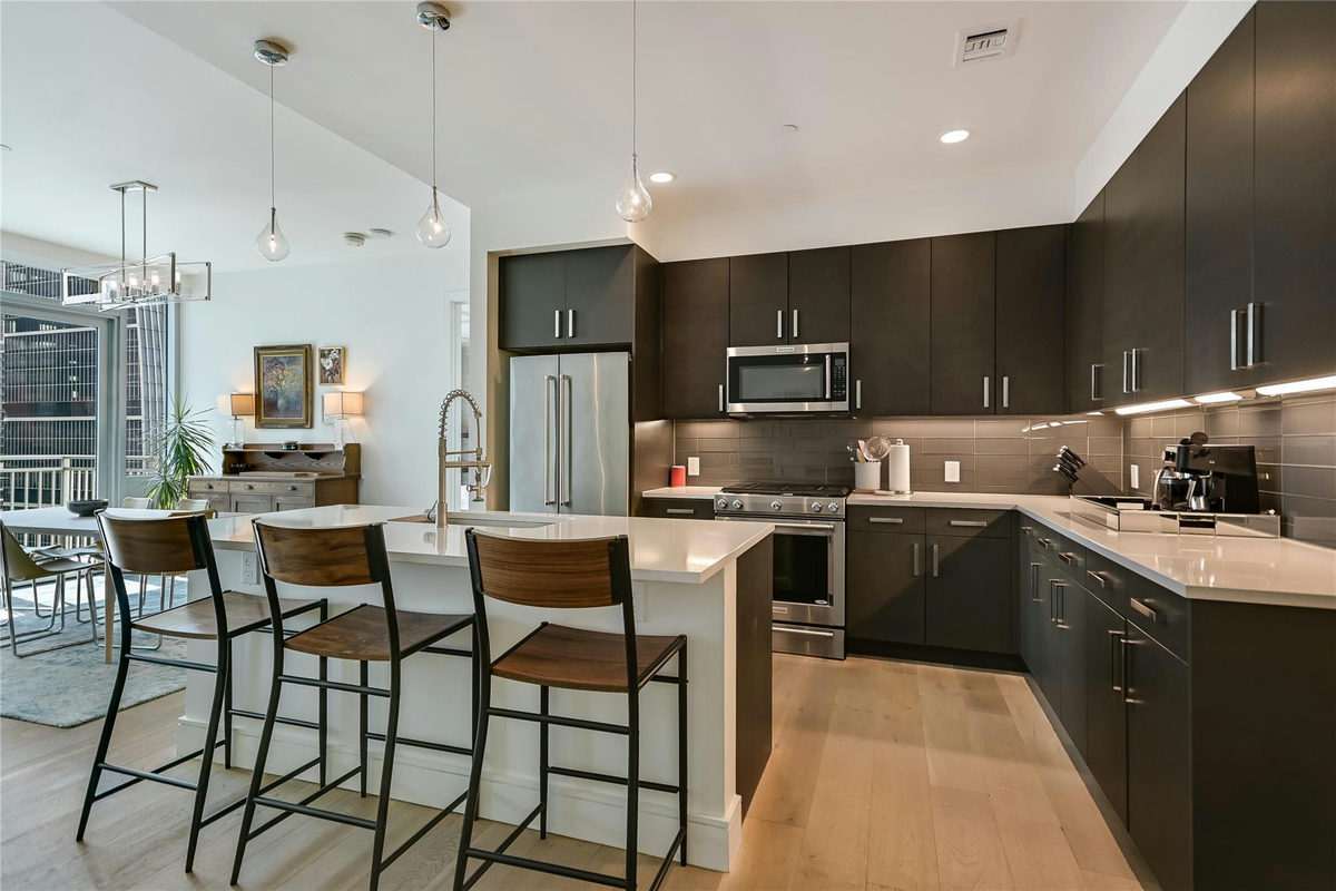 222 West Ave #1613 — photo 4