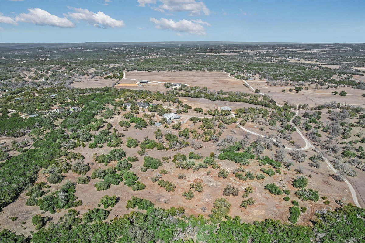 3340 Martin Rd — photo 3