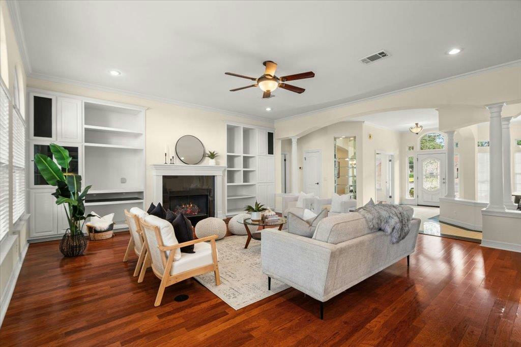 5118 Prairie Dunes Dr — exterior