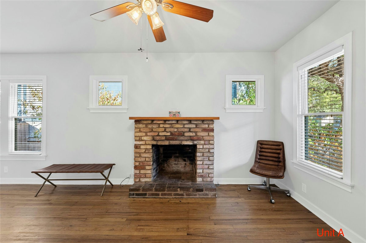 2301 W 10th St — photo 3