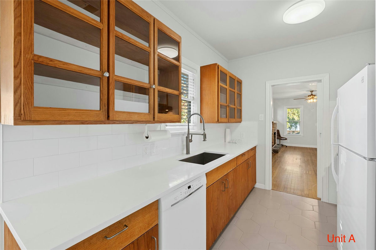 2301 W 10th St — photo 5