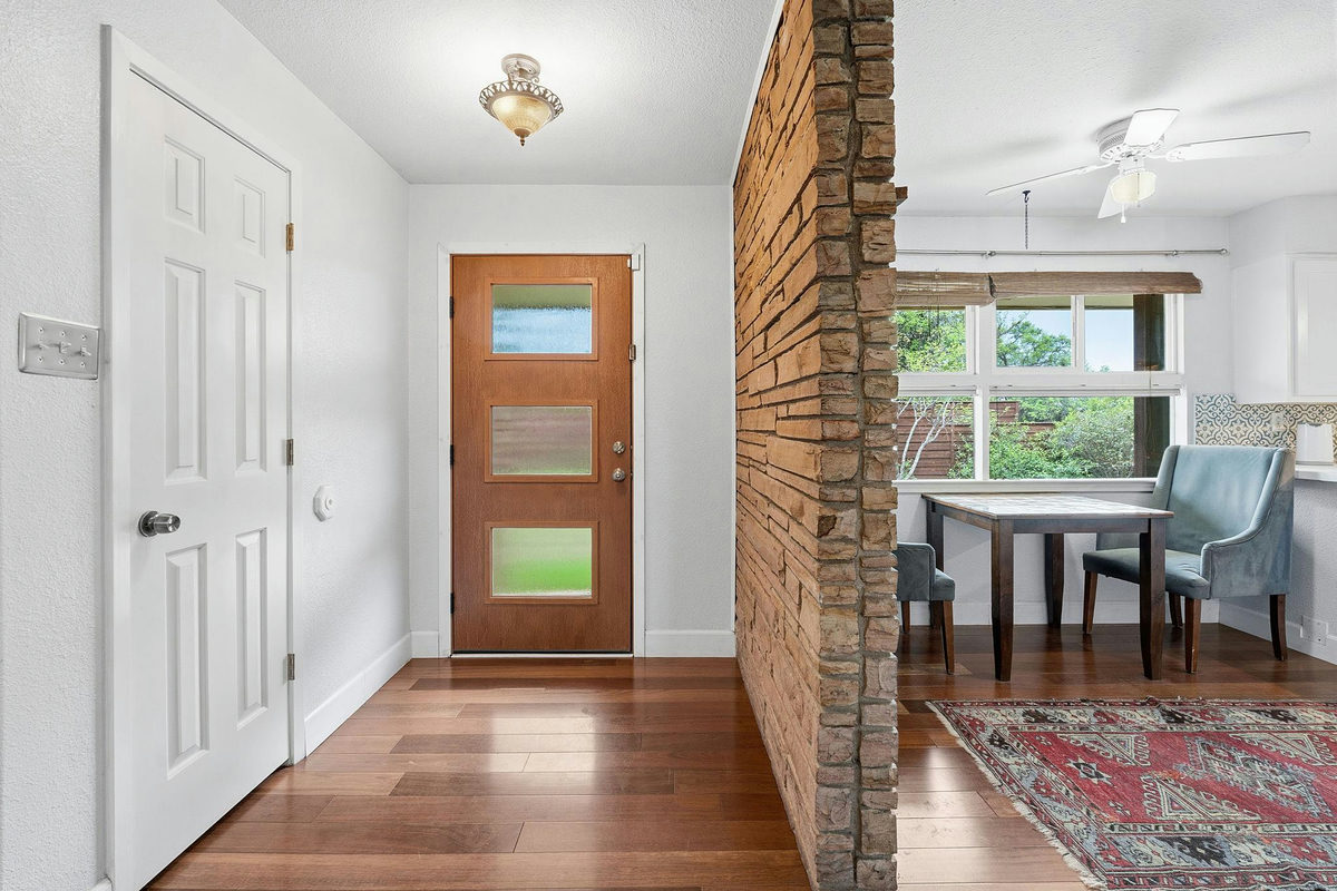 700 Corral Ln — photo 5
