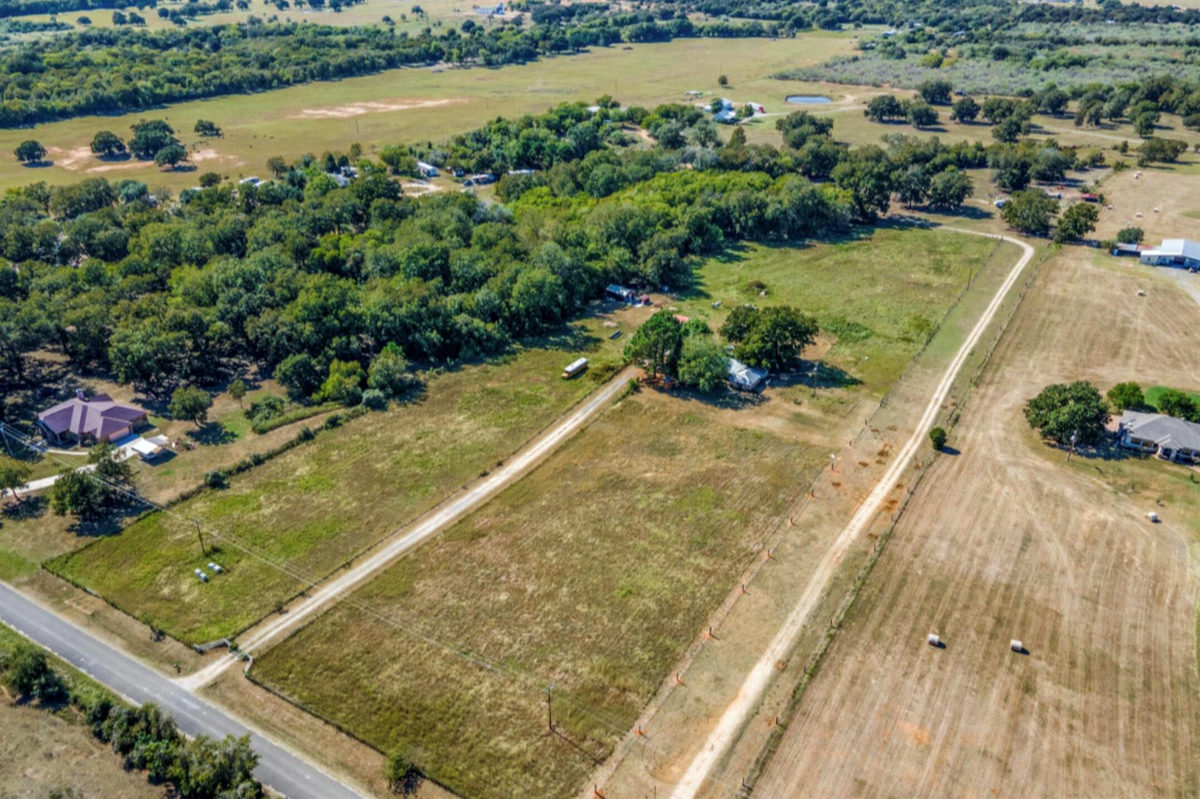 610 Pleasant Grove Rd — photo 2