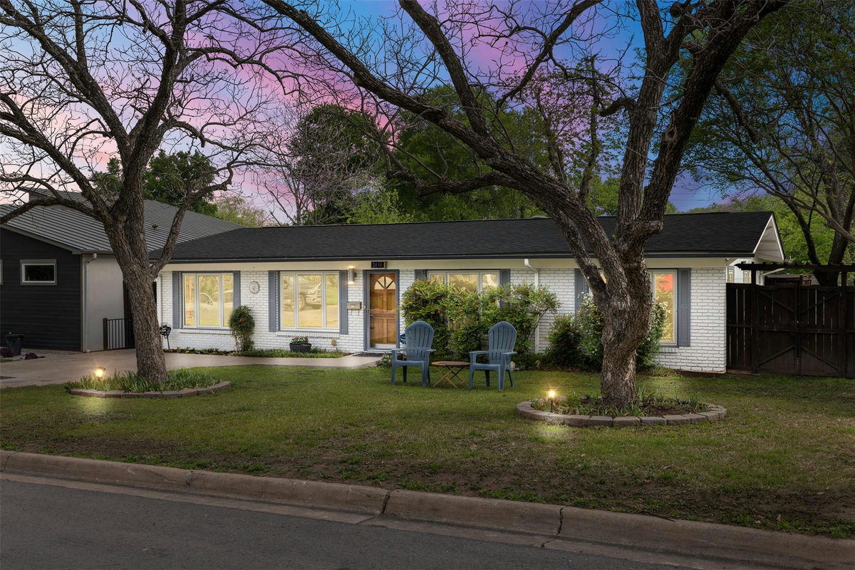 2410 Elmglen Dr — exterior