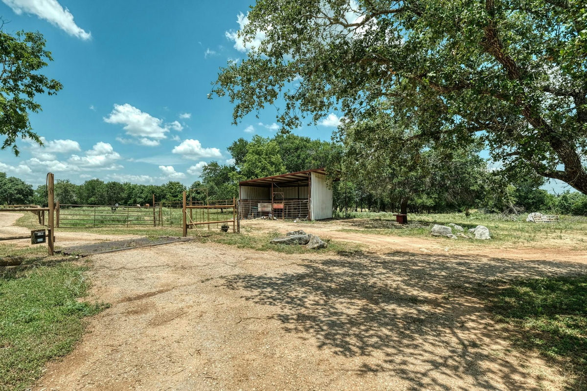 430 Indian Hills Trl — photo 4