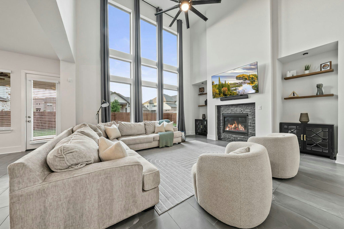 124 Low River Ln — photo 3