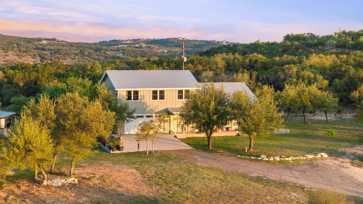 2025 Cripple Creek Stage Rd — exterior