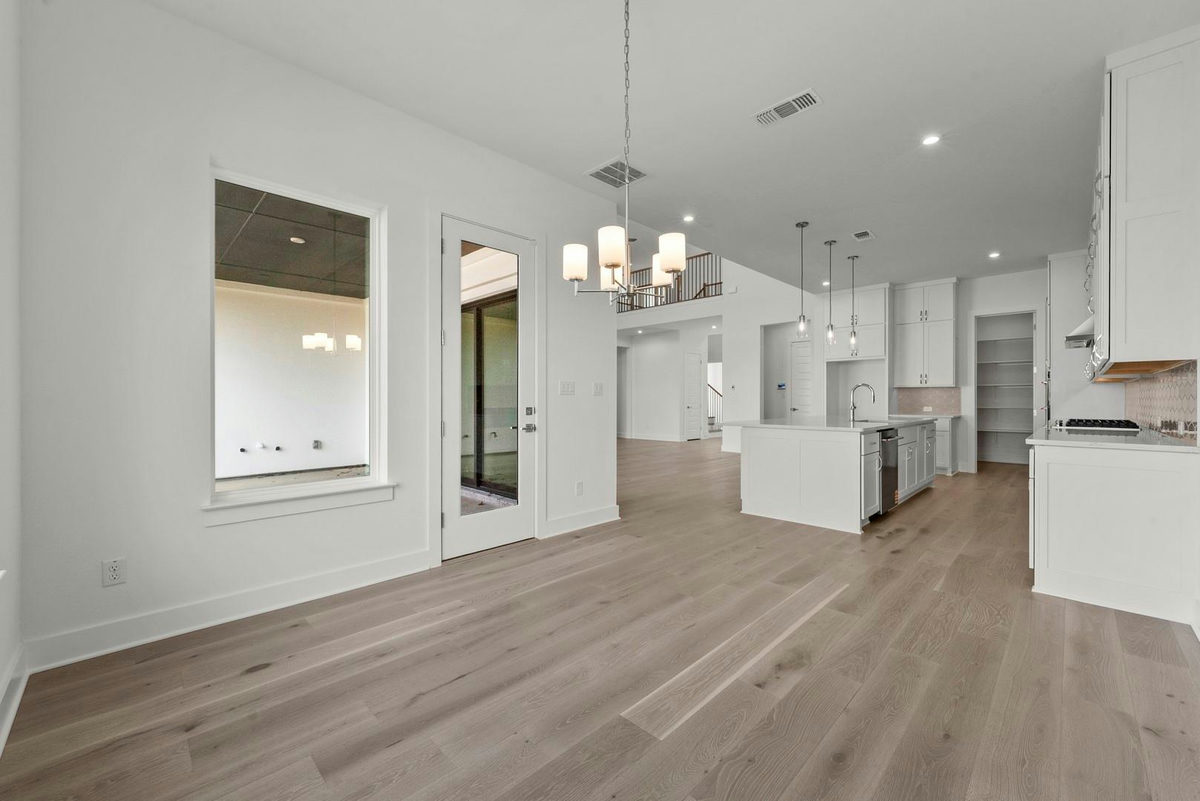150 Oswalt Way — photo 4