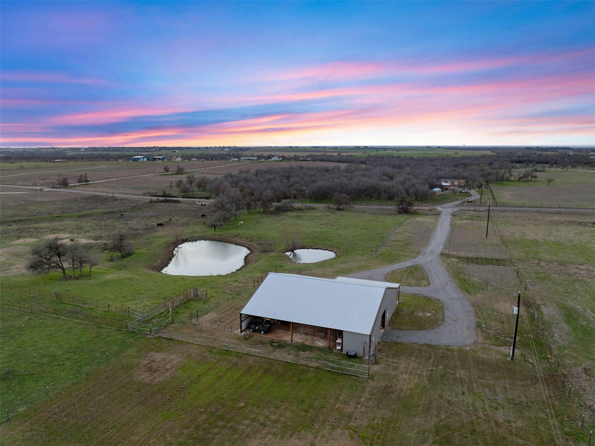 700 County Road 466 — photo 4