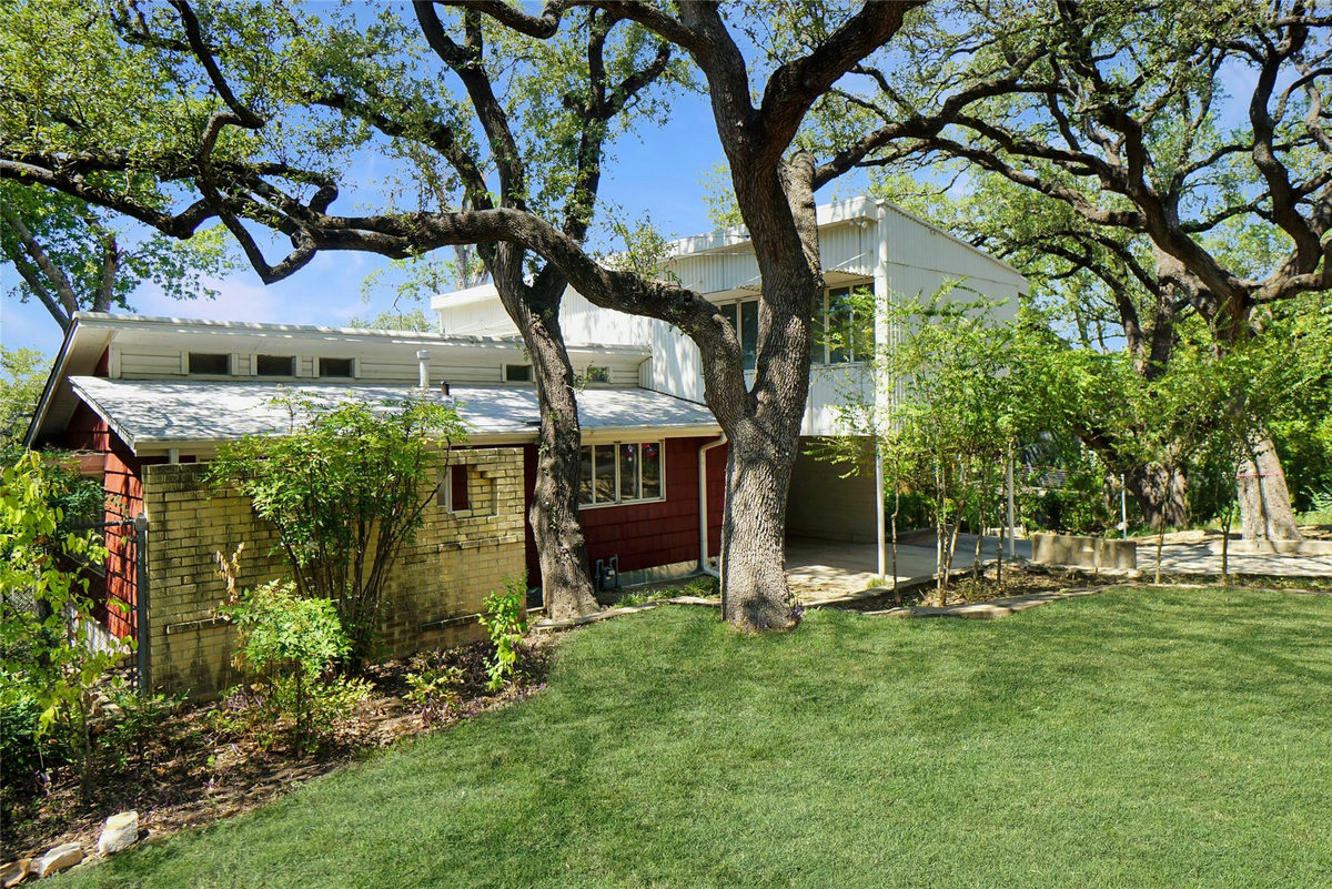 1806 Alta Vista Ave — exterior