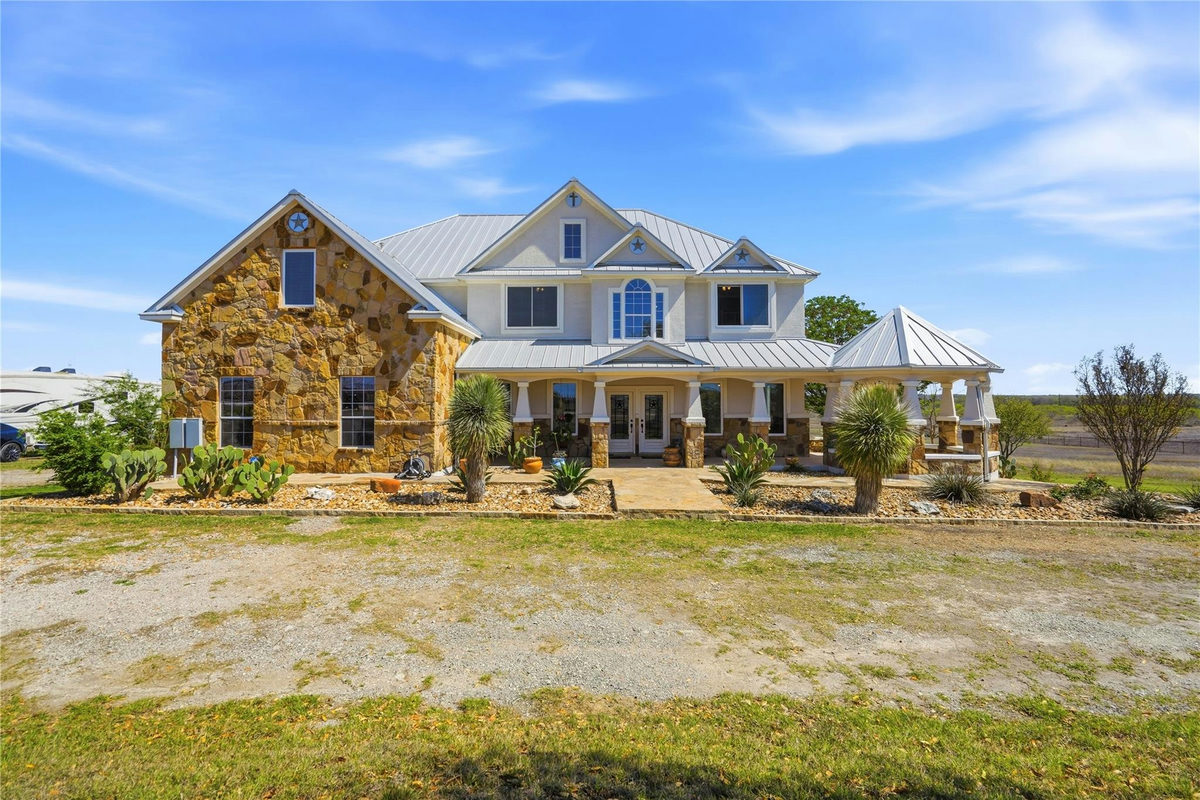100 Mayfield Ln — exterior