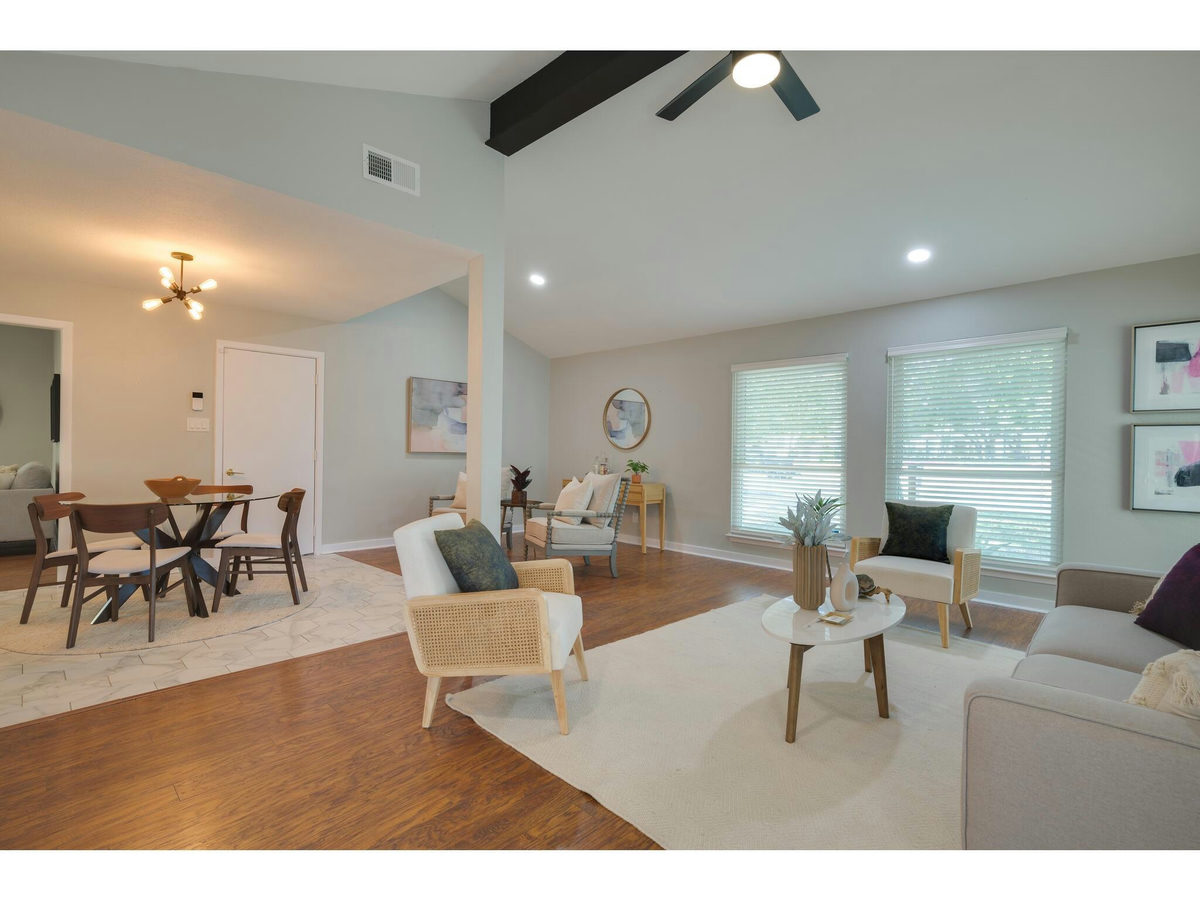 3203 Foster Ln — photo 2