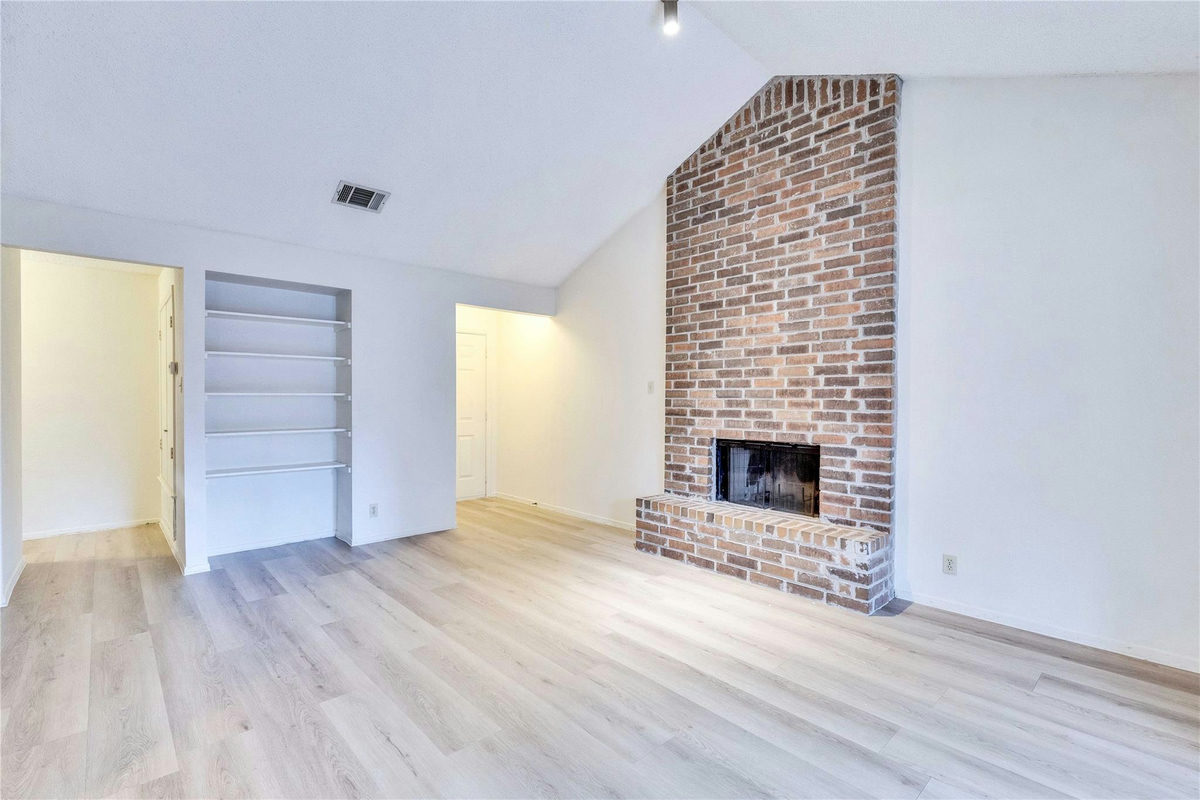 11900 Alpheus Ave — photo 3