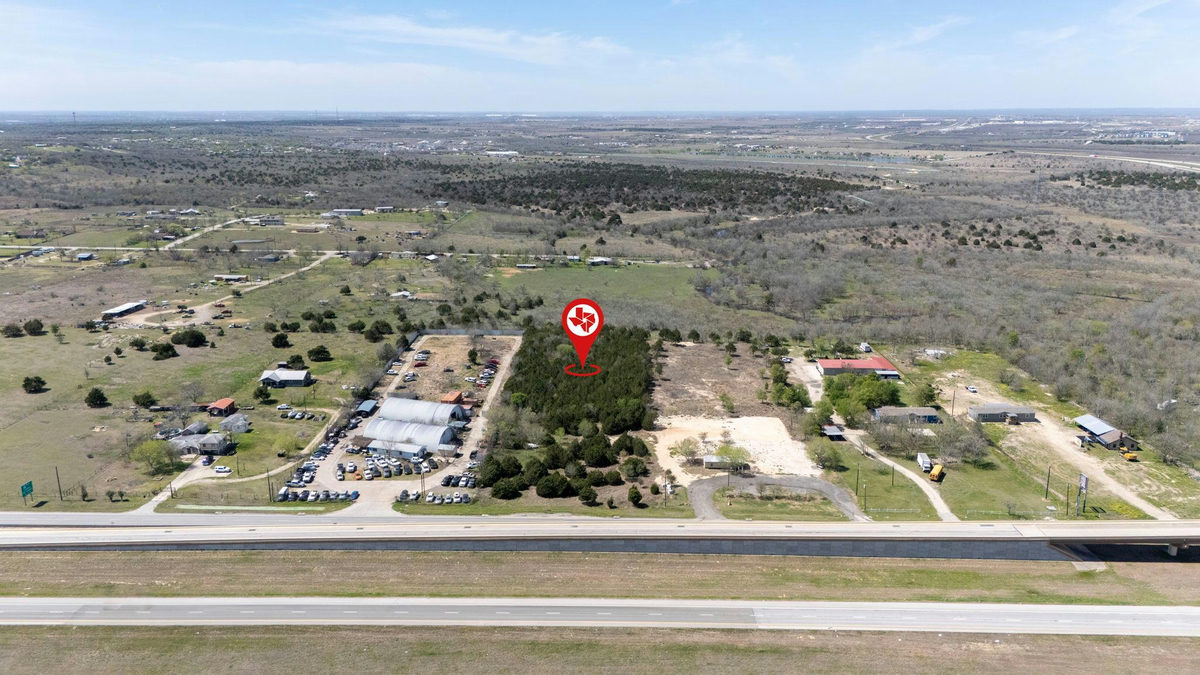 11624 Research Blvd — exterior