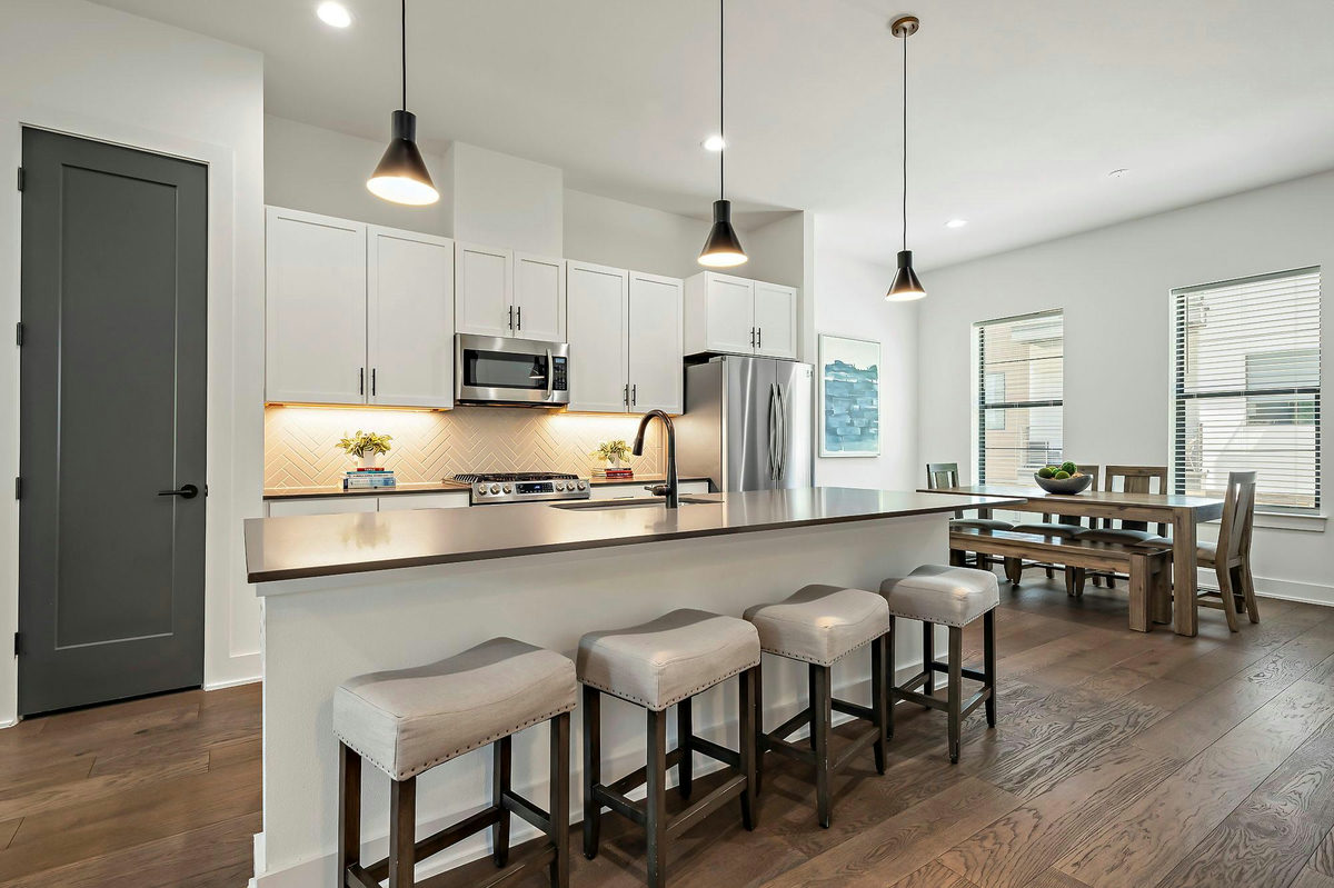 3700 Clawson Rd #501 — photo 3