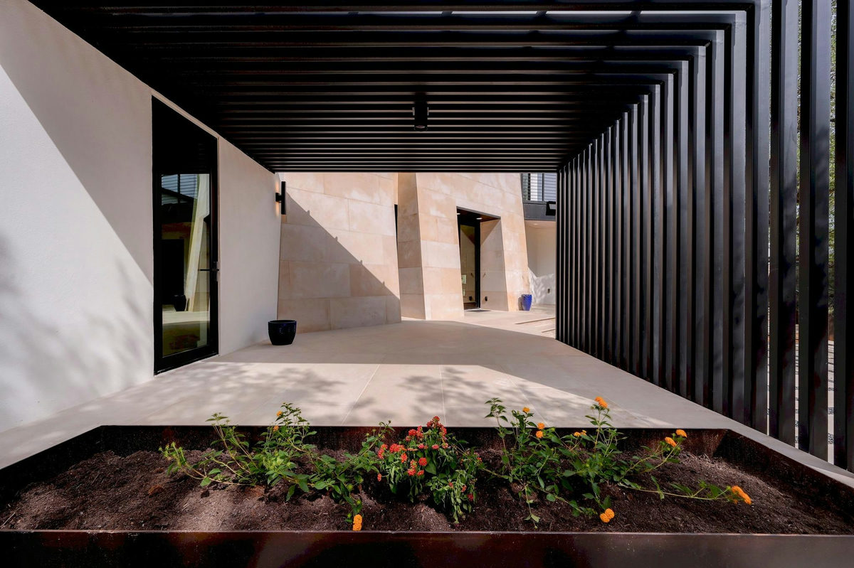 700 Rancho Grande Dr — photo 4