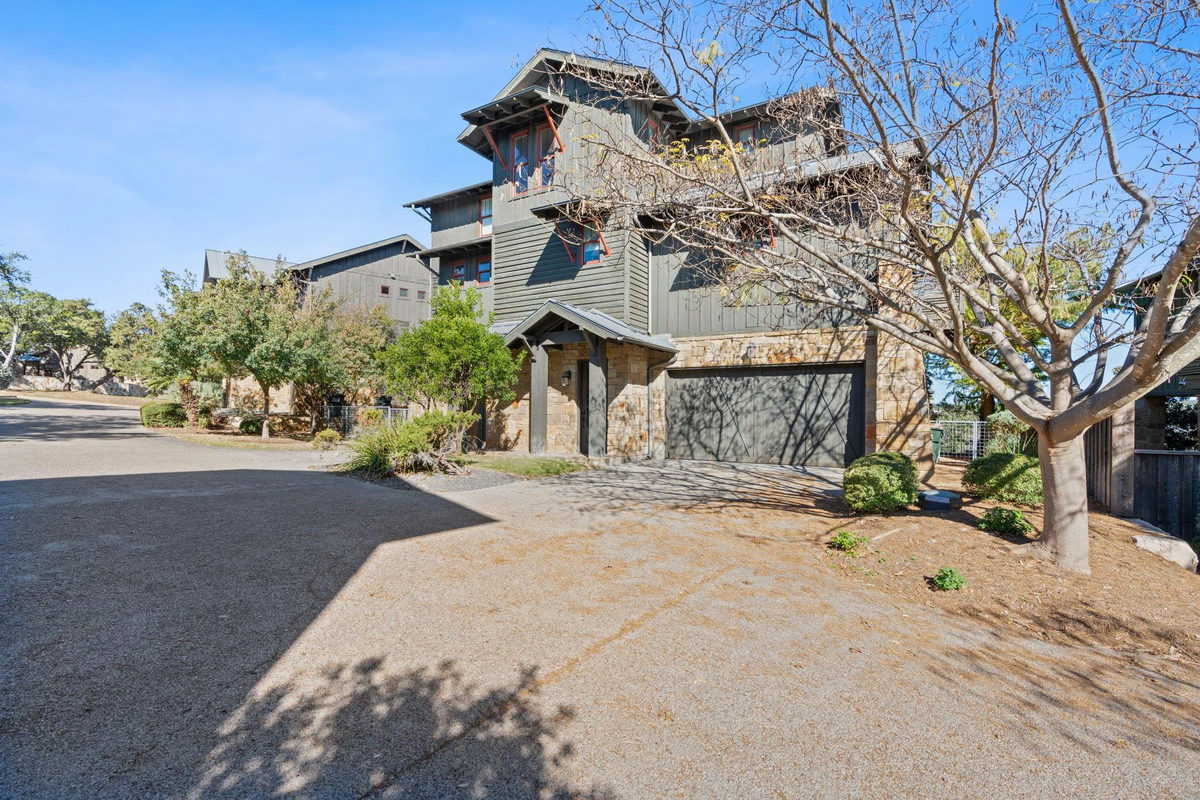 2208 Seabiscuit Cv #133 — exterior