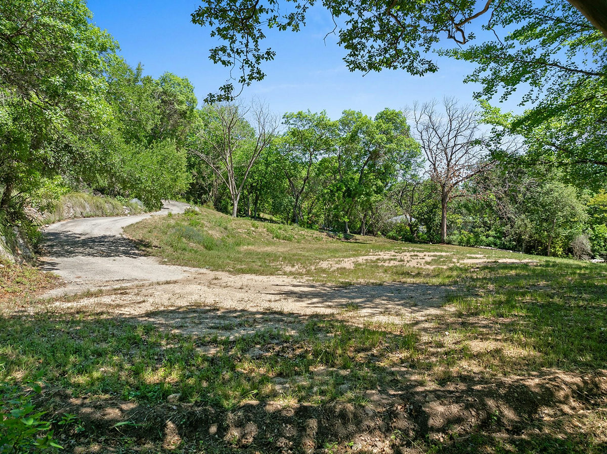 1 Shadybrook Cv — photo 4