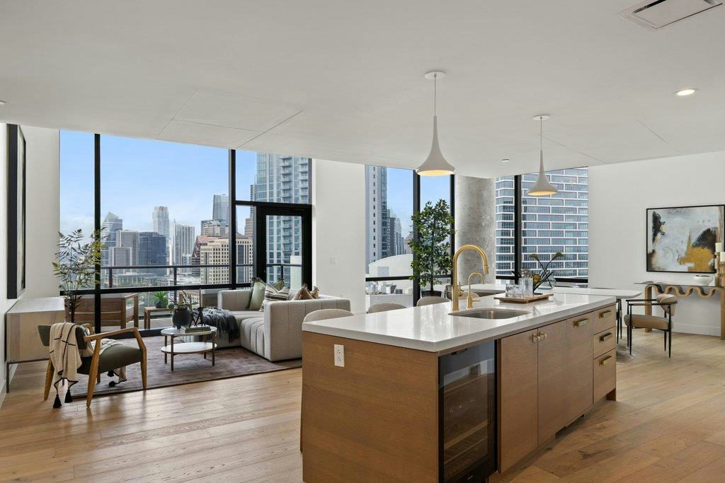 70 Rainey St #2208 — photo 2