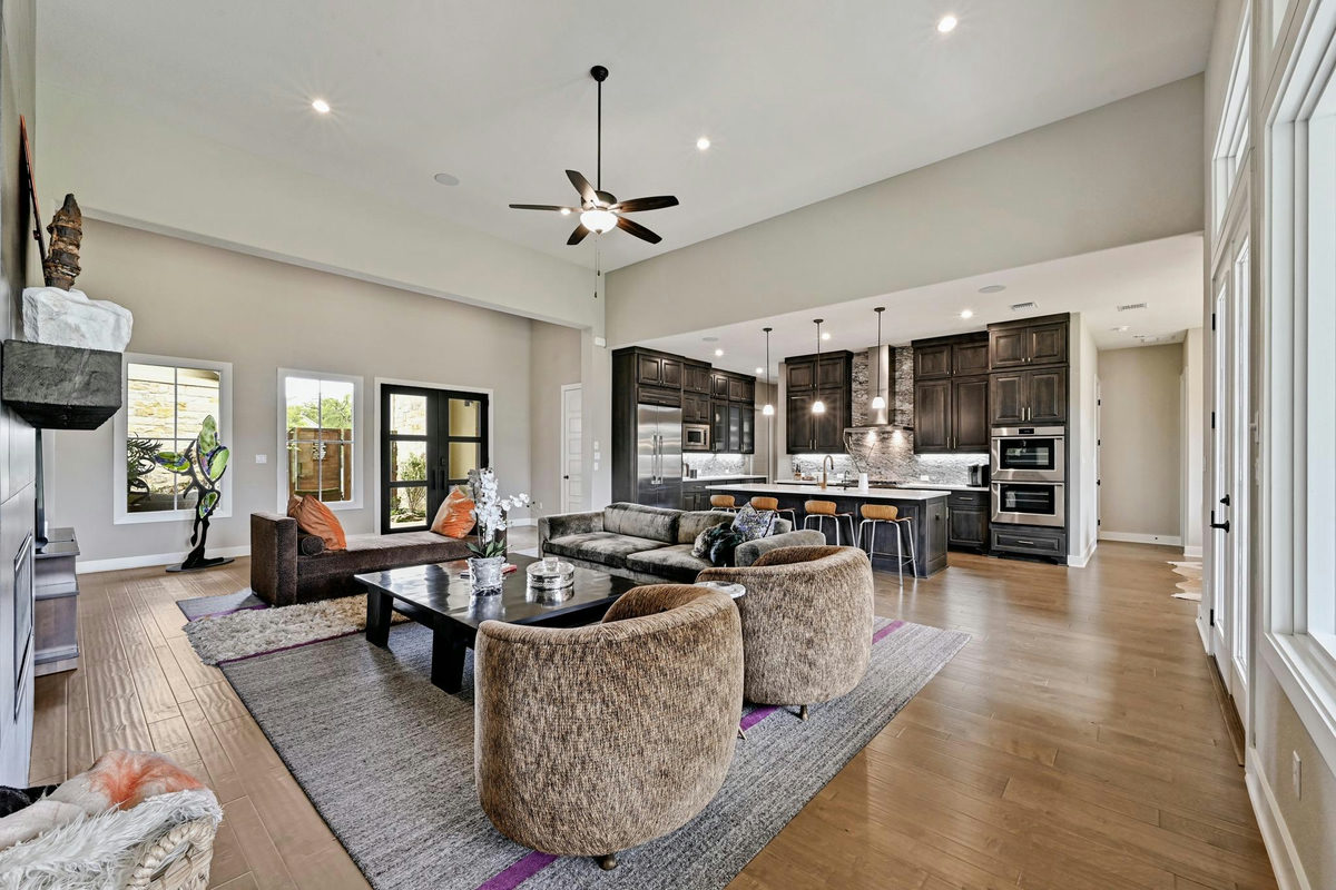 607 Flintridge Trl — photo 4