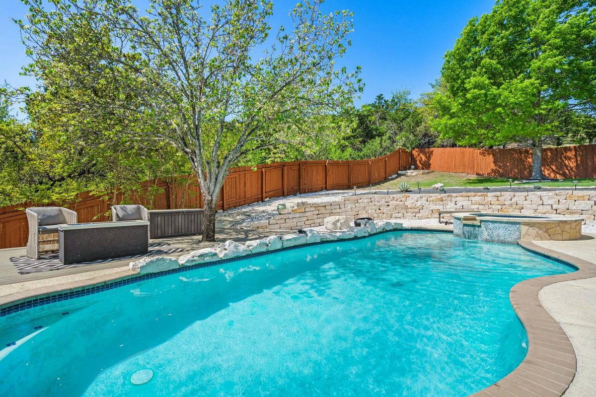 12017 Portobella Dr — exterior