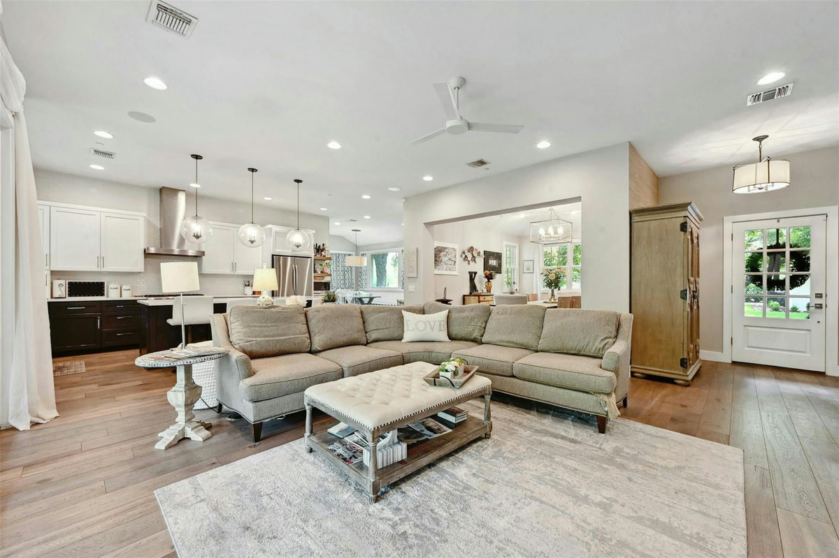 3400 Oakmont Blvd — photo 4