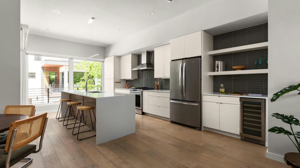 5605 Sunshine Dr #11 — photo 2