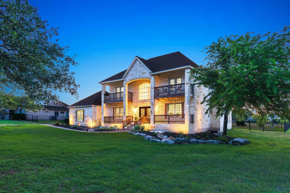 600 Lake Side Cv — photo 3
