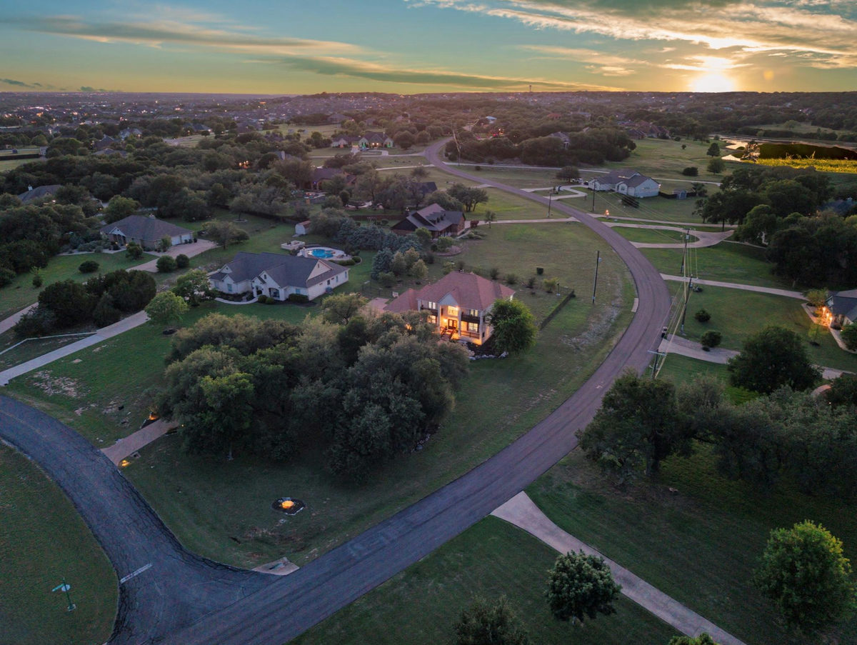 600 Lake Side Cv — photo 4