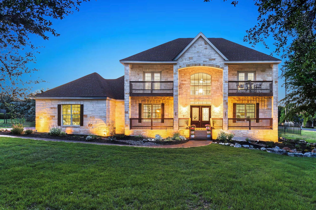 600 Lake Side Cv — exterior
