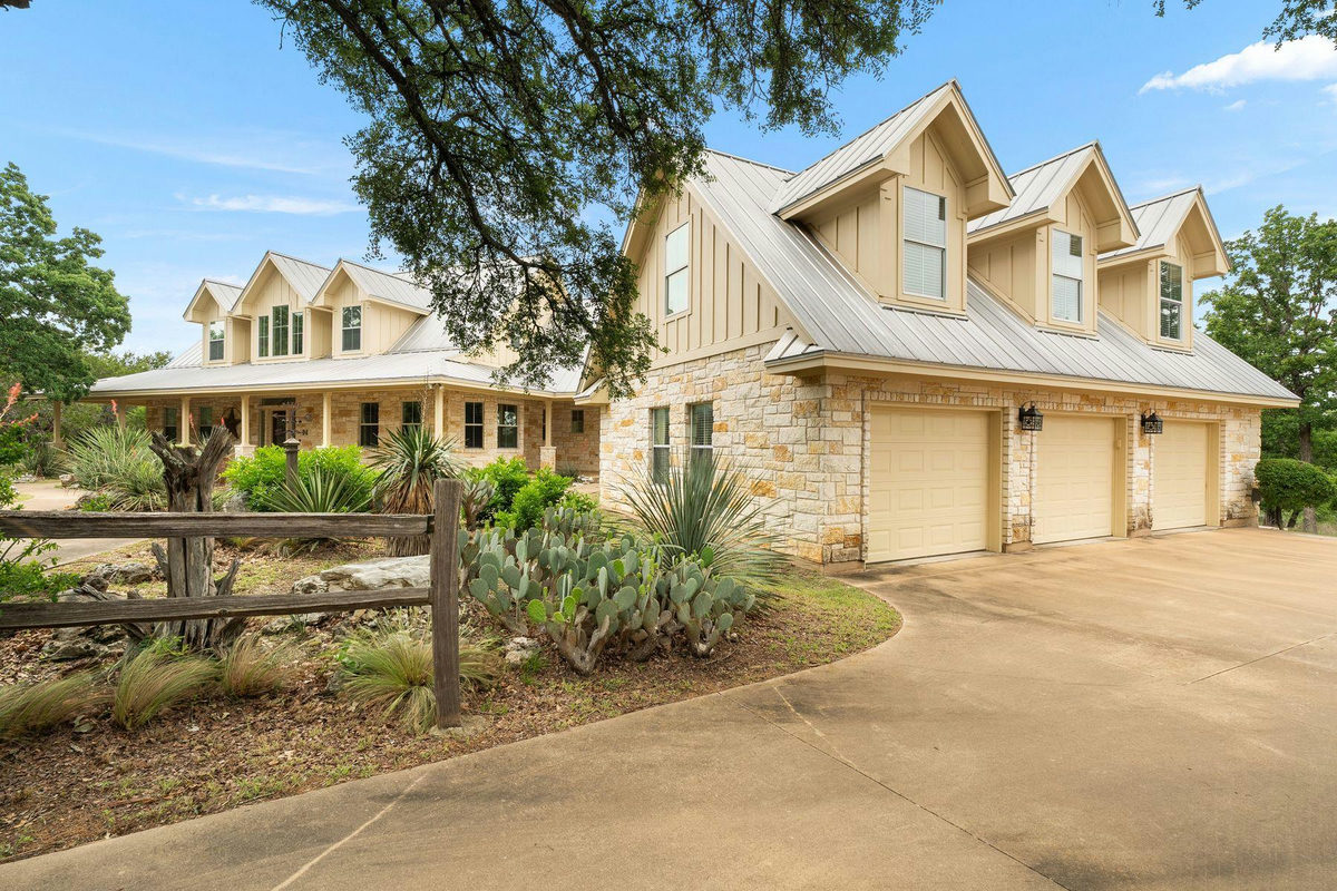 125 Covington Cv — exterior