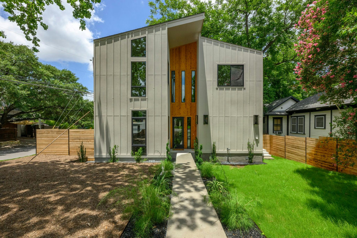 1514 NEWTON St — exterior