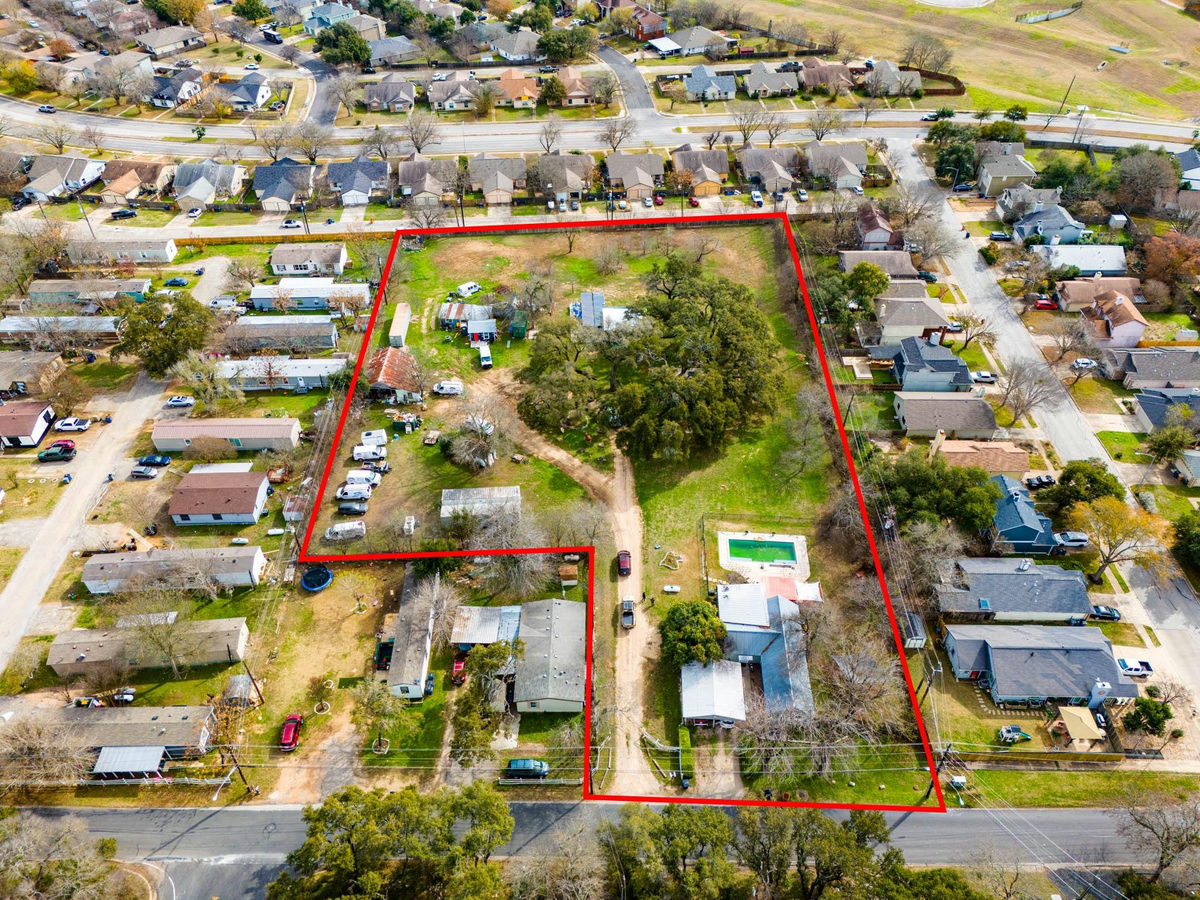 8203 Longview Rd — exterior
