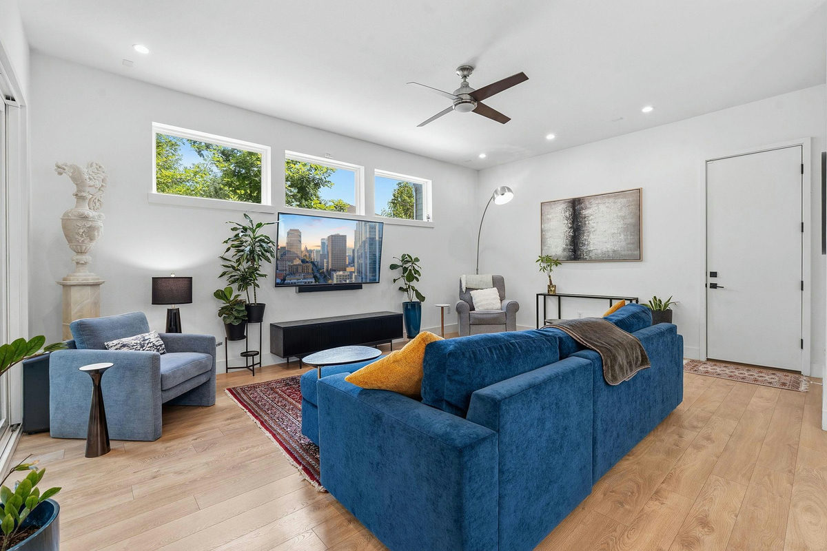 2806 W 44th St #B — photo 4