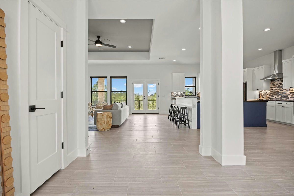 111 Tall Forest Dr — photo 4