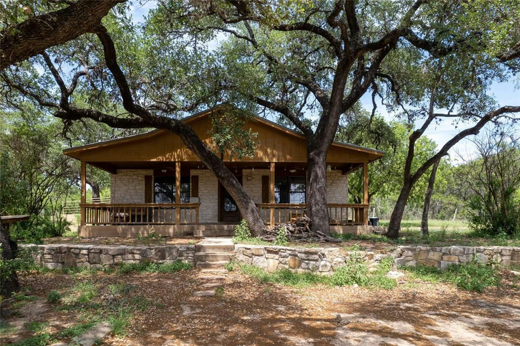 10930 E FM 1431 — exterior