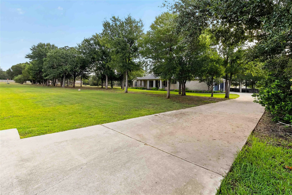 113 Valley View Dr — photo 3