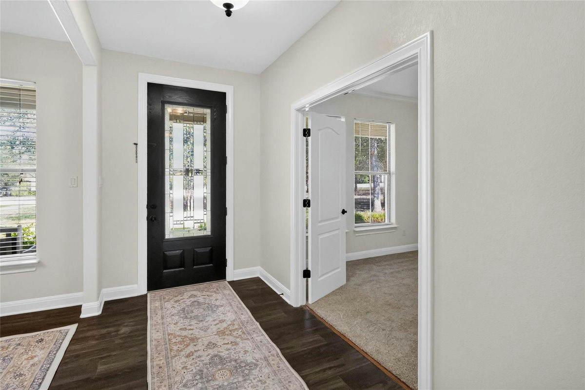 113 Valley View Dr — photo 5