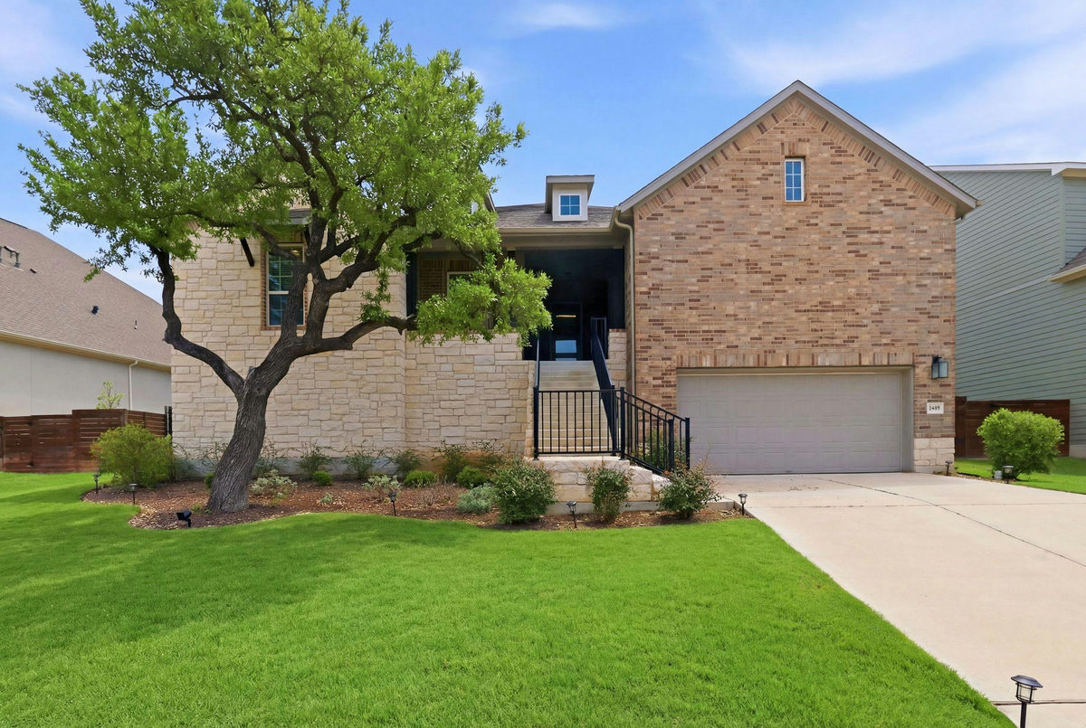 7609 Paruline Dr — exterior