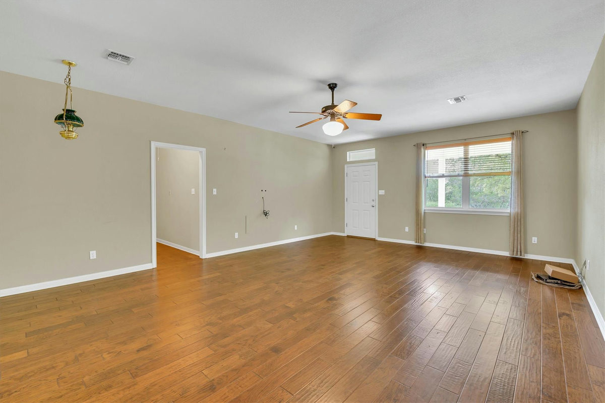 3016 Tradewind Dr — photo 4