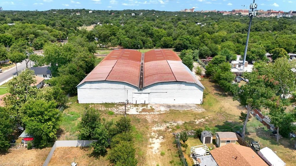 312 Comacho St — exterior