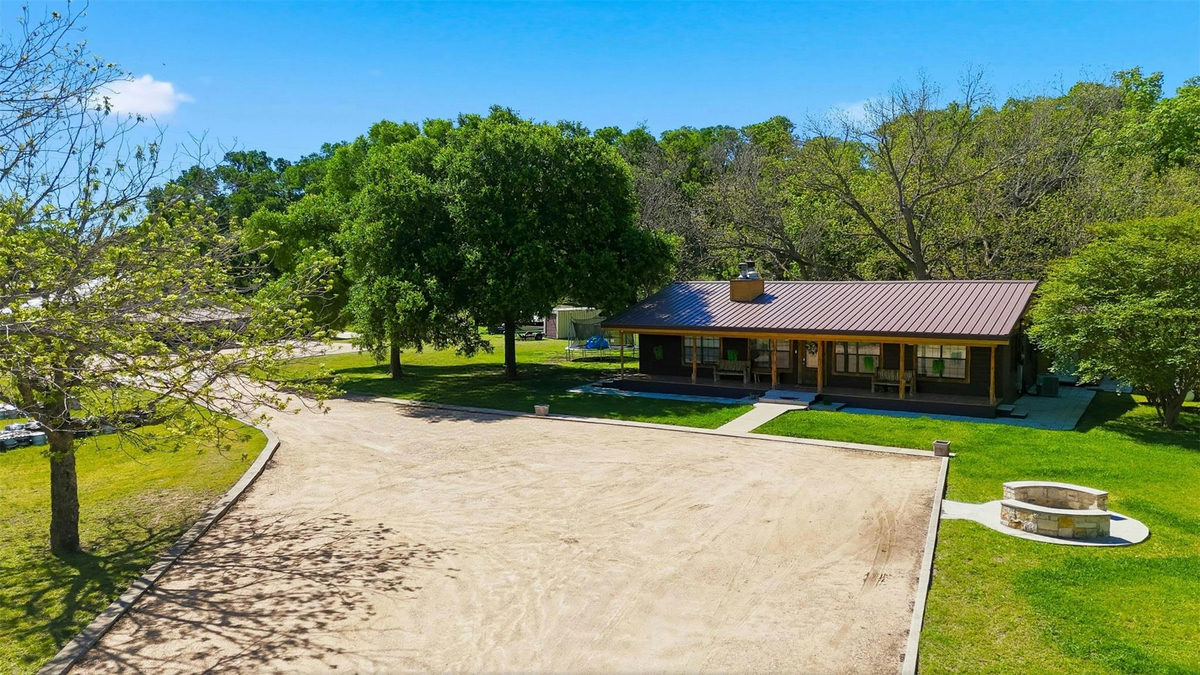 1204 S Gabriel Dr — exterior