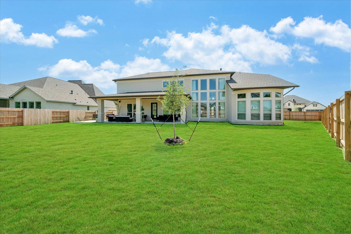 110 Gaston Dr — exterior