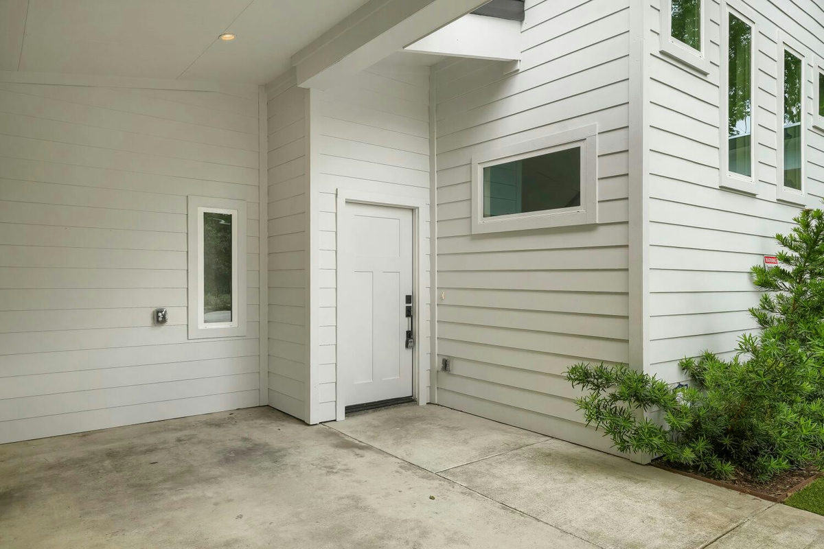 4805 Sara Dr — photo 3