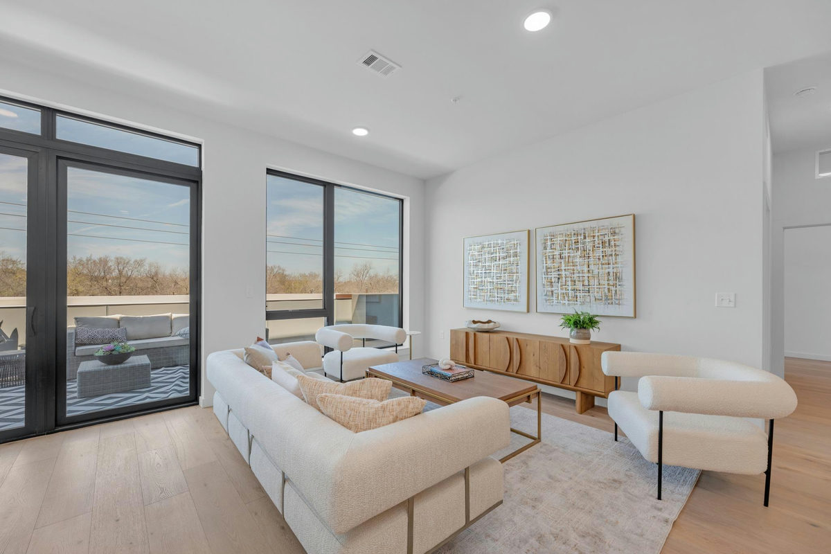 2209 S 1st St #403 — photo 4
