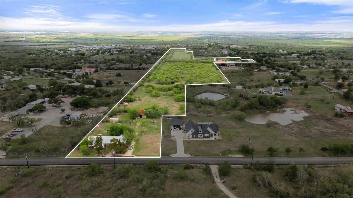8802 Evelyn Rd — exterior