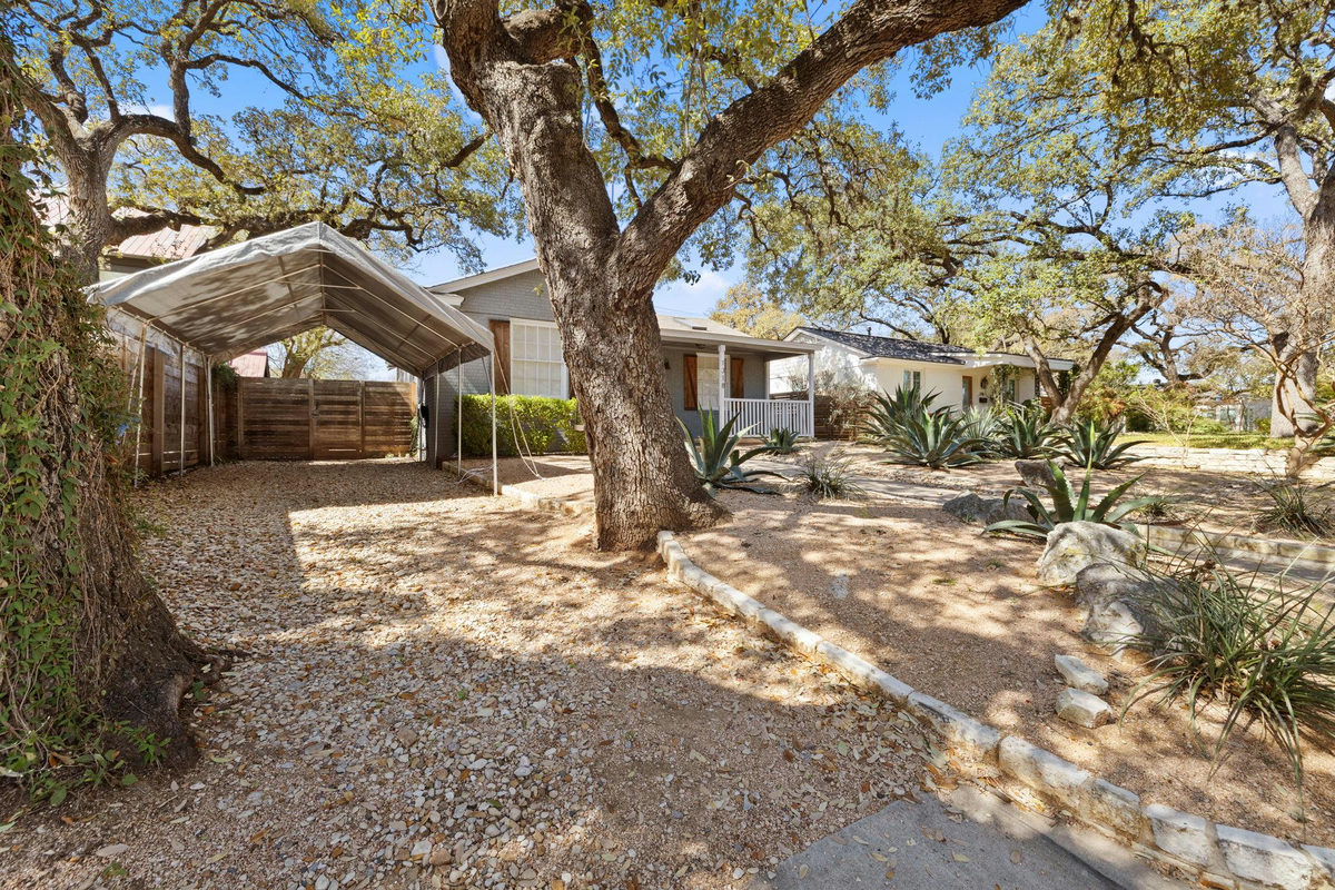 1318 Bonham Ter — photo 3